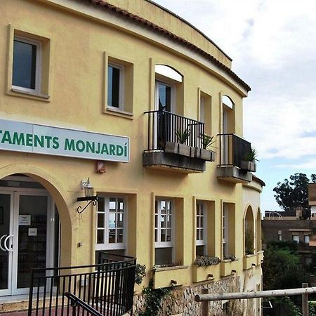 Apartaments Ar Enjoy Monjardi يوريت دي مار المظهر الخارجي الصورة