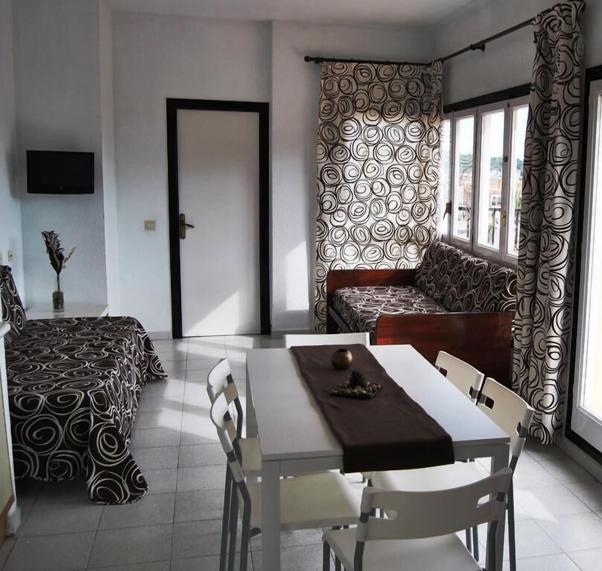 Apartaments Ar Enjoy Monjardi يوريت دي مار المظهر الخارجي الصورة
