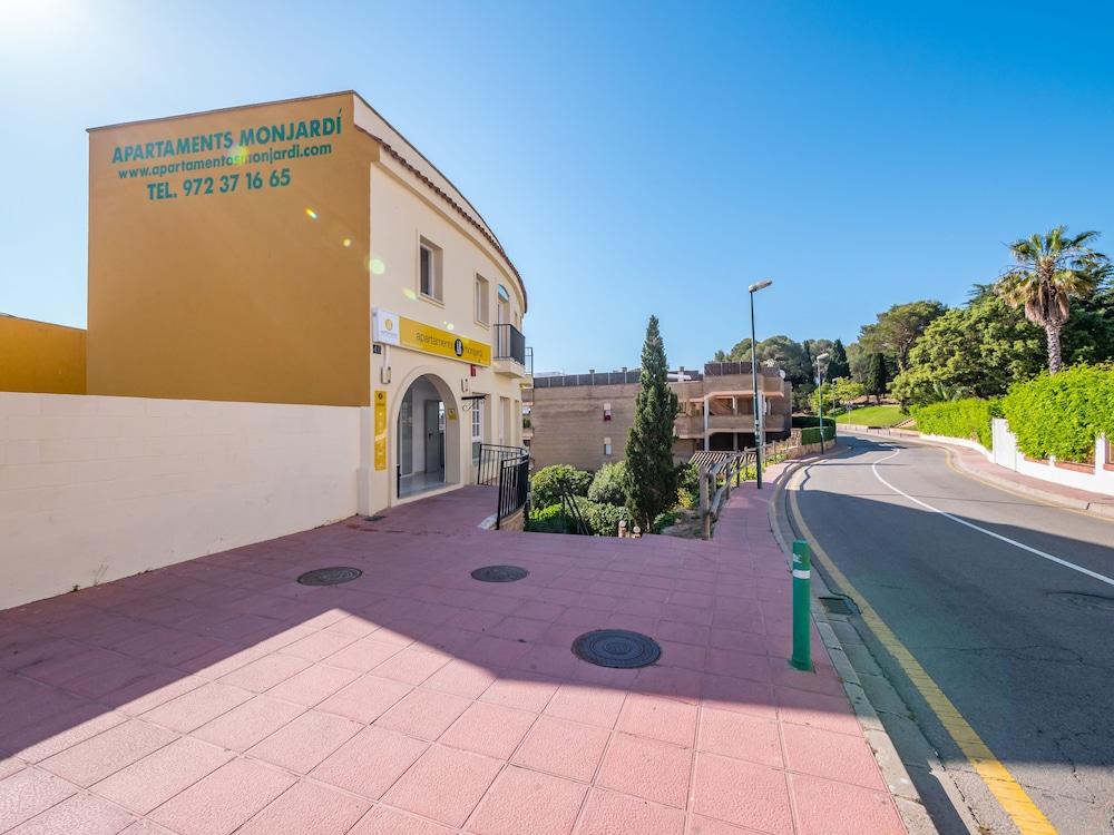 Apartaments Ar Enjoy Monjardi يوريت دي مار المظهر الخارجي الصورة